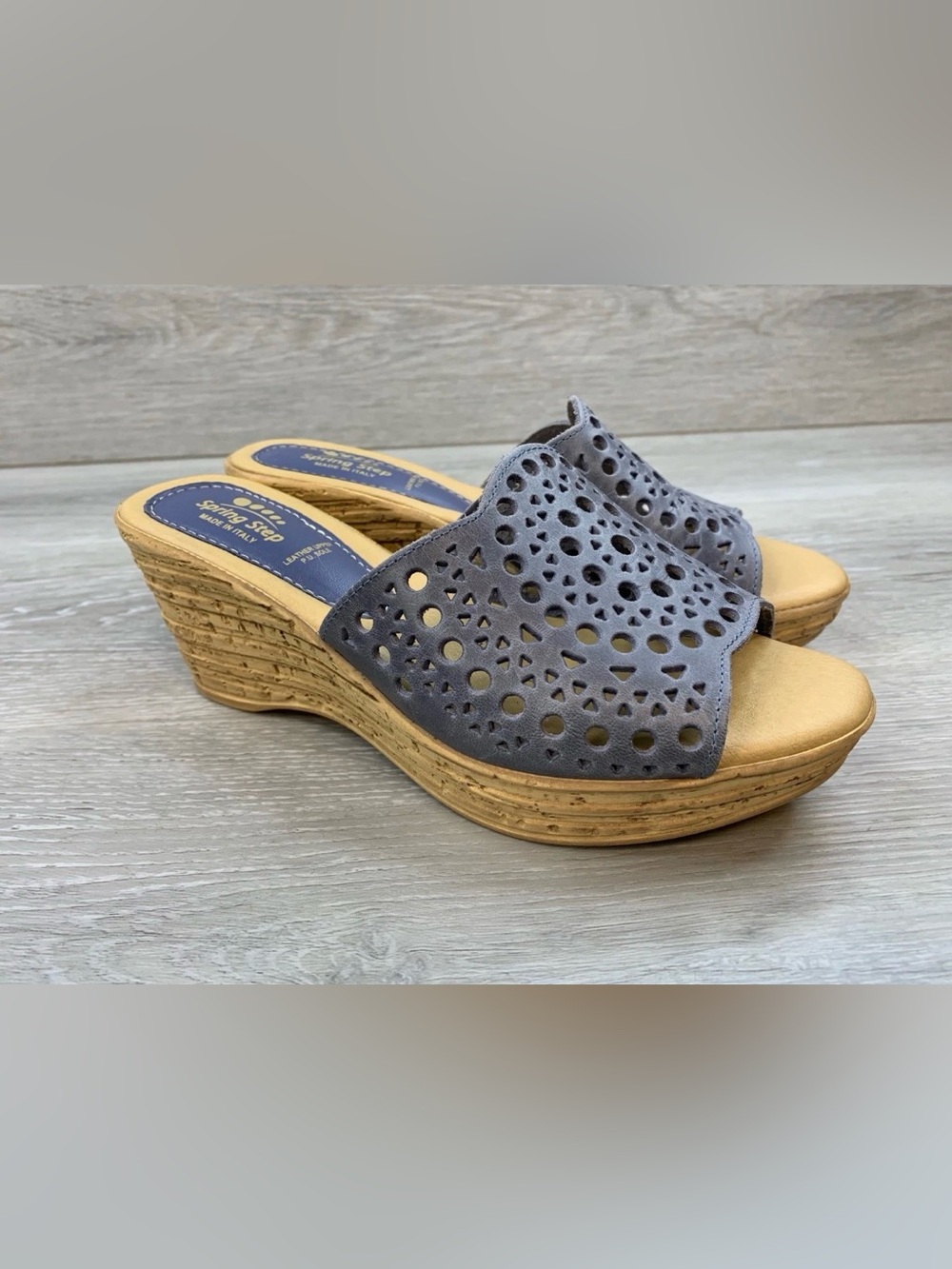 NWOTSpring Steps Women Sandals Slate Gray Laser Cut Leather Wedge 9 Comfort Shoe